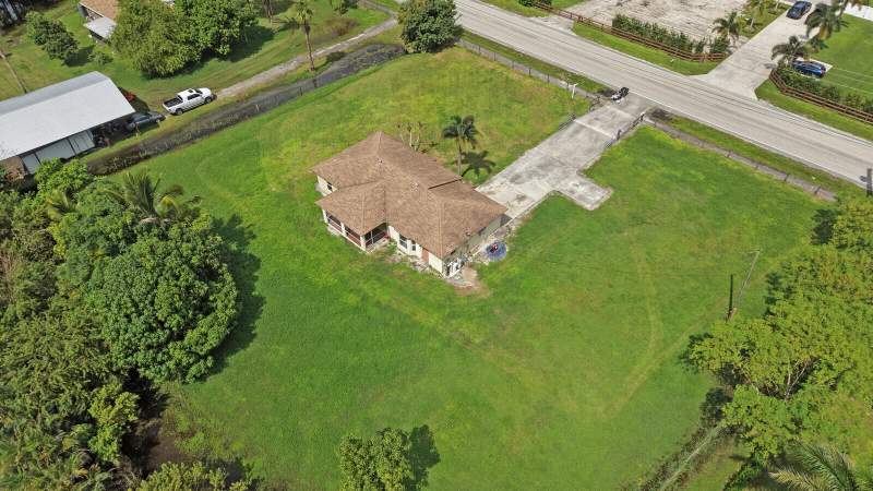 3 bedroom Single Family Residence at 13172 Orange Boulevard, The Acreage, The Acreage — photo 2