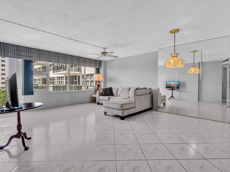 1 bedroom Stock Cooperative at 3333 NE 34th Street #418, Coral Ridge Towers South Co-Op, Fort Lauderdale — photo 3