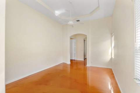 6929 Finamore Circle, Lake Worth FL - photo 11 of 38