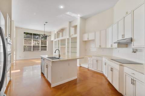 6929 Finamore Circle, Lake Worth FL - photo 22 of 38