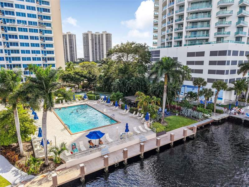 2 bedroom Stock Cooperative at 3233 NE 34th Street #410, Coral Ridge Towers Co-Op, Fort Lauderdale — photo 2