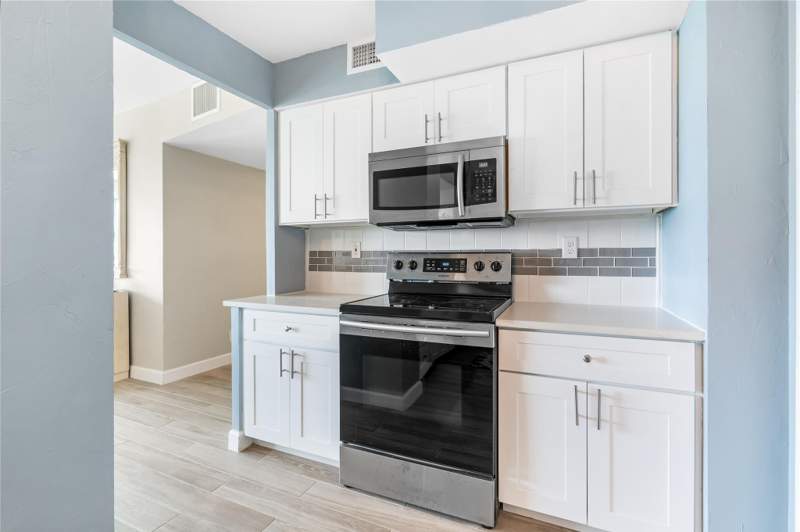 2 bedroom Stock Cooperative at 3233 NE 34th Street #410, Coral Ridge Towers Co-Op, Fort Lauderdale — photo 3
