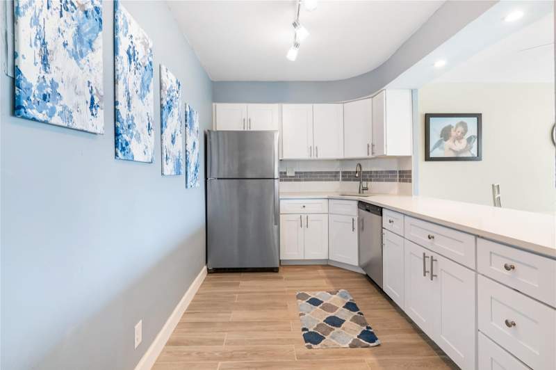 2 bedroom Stock Cooperative at 3233 NE 34th Street #410, Coral Ridge Towers Co-Op, Fort Lauderdale — photo 4