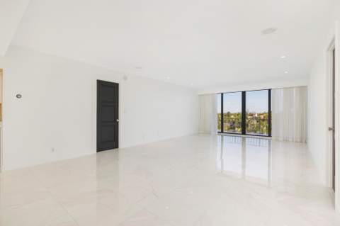 2275 S Ocean Boulevard #307A, Palm Beach FL - photo 6 of 34