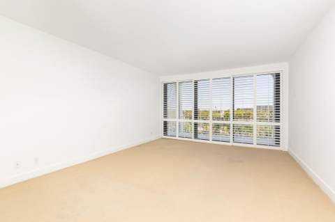 2275 S Ocean Boulevard #307A, Palm Beach FL - photo 13 of 34