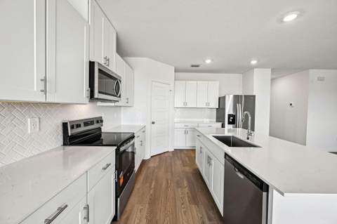 15855 SW Vine Drive, Indiantown FL - photo 13 of 39