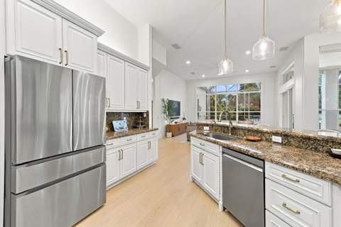 17104 Gulf Pine Circle, Wellington FL - photo 15 of 65