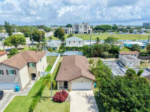 113 SE 3rd Avenue, Boynton Beach FL - photo 11 of 26