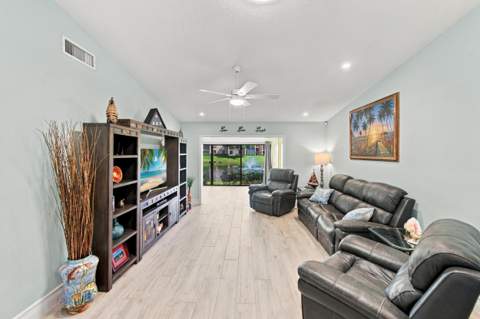 612 Sea Pine Way #C, Greenacres FL - photo 16 of 54