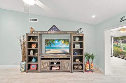 612 Sea Pine Way #C, Greenacres FL - photo 19 of 54