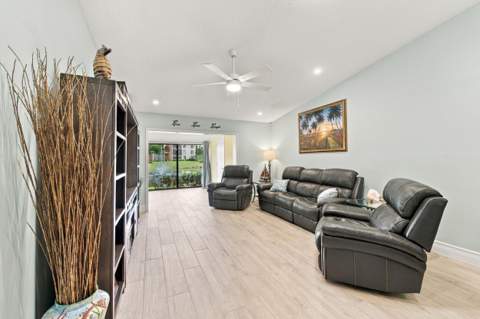 612 Sea Pine Way #C, Greenacres FL - photo 17 of 54