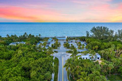 8686 SE Mars Street, Hobe Sound FL - photo 10 of 17