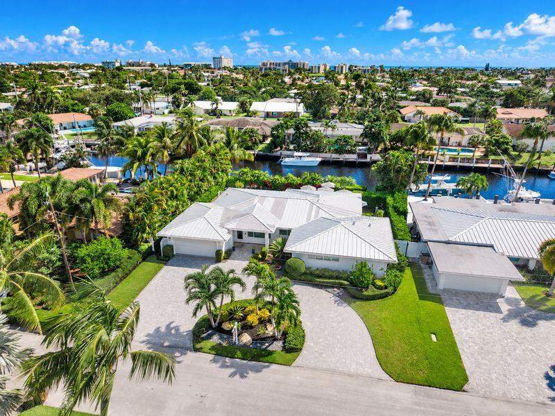 3 bedroom Single Family Residence at 1020 SE 12th Terrace, Cove 5th Sec, Deerfield Beach — photo 3