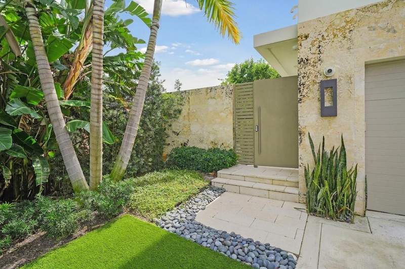 3 bedroom Single Family Residence at 724 N Lake Avenue, La Hacienda Delray, Delray Beach — photo 3