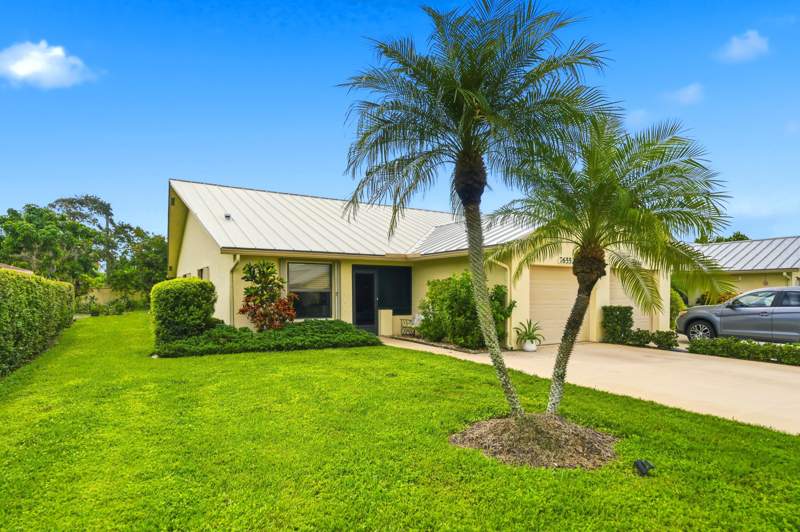 2 bedroom Villa at 7655 SE Sugar Sand Circle, Sugar Sands Ridge, Hobe Sound — photo 2