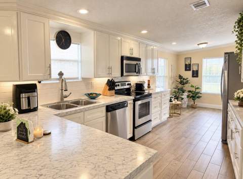 76 Plantation Boulevard, Lake Worth FL - photo 7 of 30