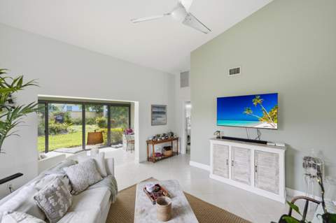 7655 SE Sugar Sand Circle, Hobe Sound FL - photo 14 of 54
