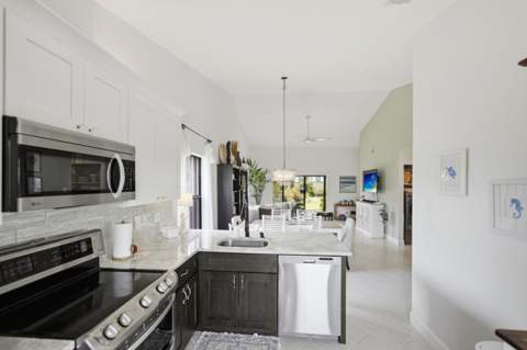 7655 SE Sugar Sand Circle, Hobe Sound FL - photo 12 of 54