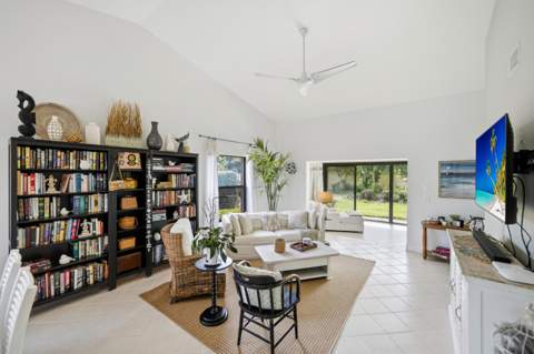7655 SE Sugar Sand Circle, Hobe Sound FL - photo 7 of 54