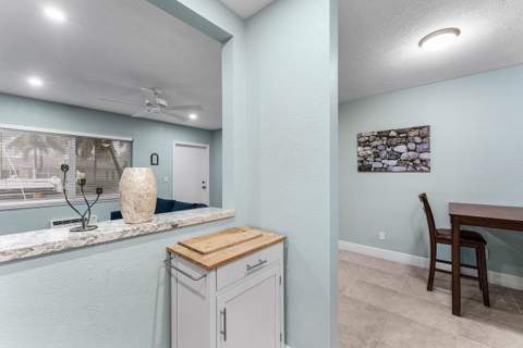 301 E McNab Road #113, Pompano Beach FL - photo 10 of 18