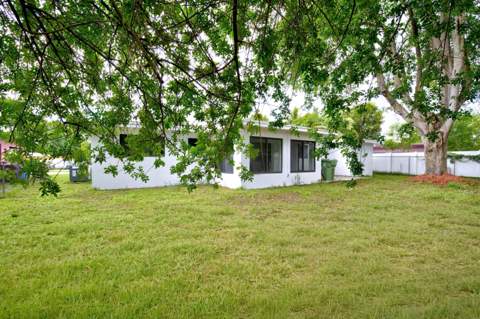 810 Wyoming Avenue, Fort Lauderdale FL - photo 13 of 52