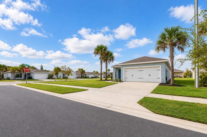 3 bedroom Single Family Residence at 521 Cherimoya Street, Avalon Crossing, Fort Pierce — photo 3