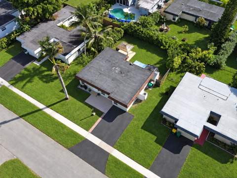 7908 NW 73rd Avenue, Tamarac FL - photo 17 of 23
