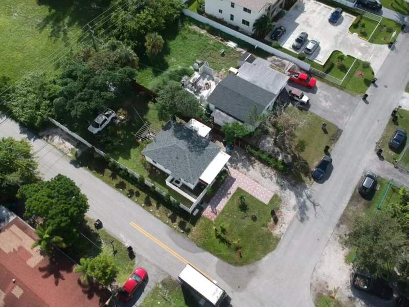 3 bedroom Single Family Residence at 1044 NW 4th Avenue, Progresso, Fort Lauderdale — photo 2
