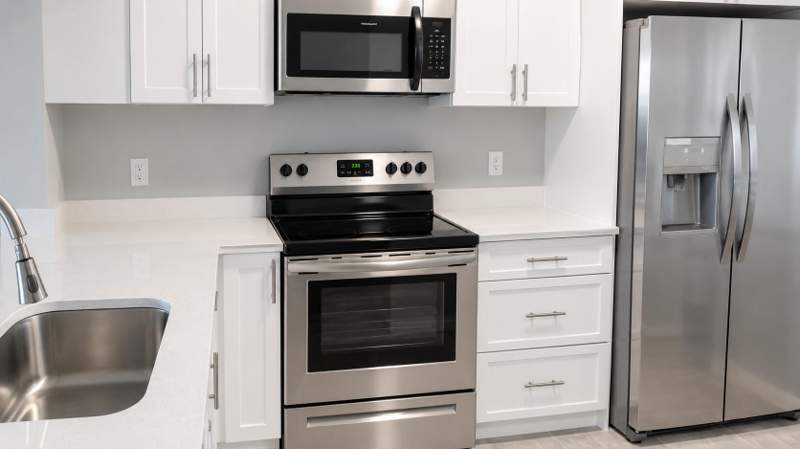 2 bedroom Condominium at 3050 Presidential Way #206, Lands Of The President Condo 8, West Palm Beach — photo 3