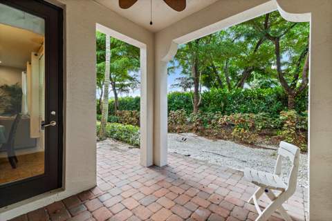 4677 Mediterranean Circle, Palm Beach Gardens FL - photo 23 of 32