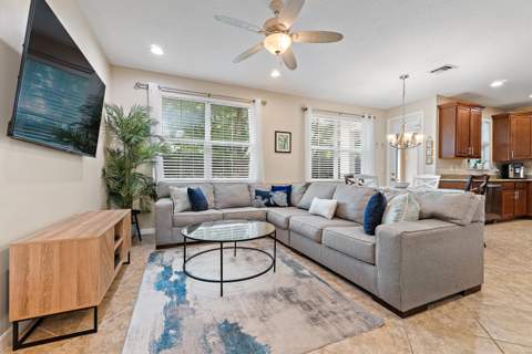 4677 Mediterranean Circle, Palm Beach Gardens FL - photo 6 of 32