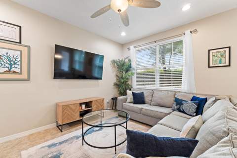 4677 Mediterranean Circle, Palm Beach Gardens FL - photo 7 of 32