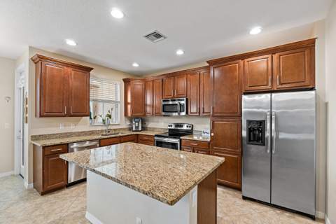 4677 Mediterranean Circle, Palm Beach Gardens FL - photo 8 of 32