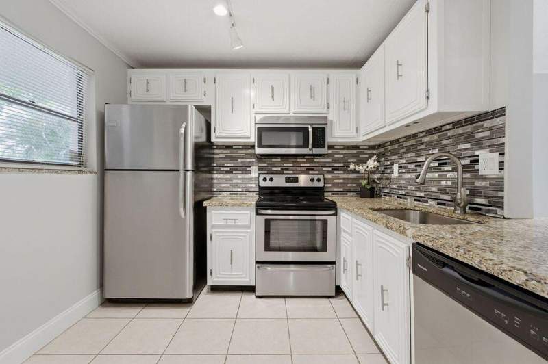 1 bedroom Condominium at 485 N Pine Island Road #A105, Plantation Pines Phase 1 Condo, Plantation — photo 2