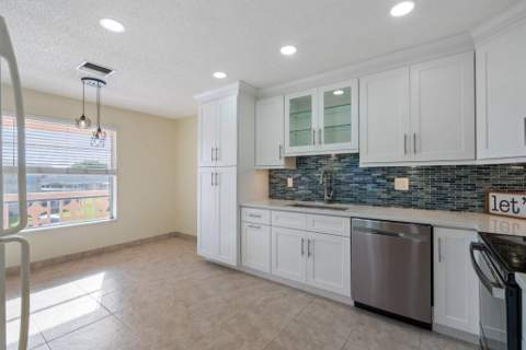 1740 NW 19th Terrace #202, Delray Beach FL - photo 7 of 43