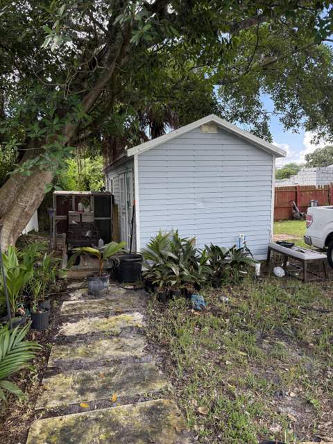 1044 NW 4th Avenue, Fort Lauderdale FL - photo 18 of 25