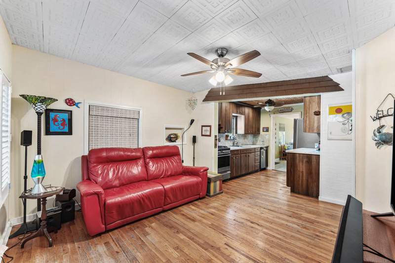 2 bedroom Single Family Residence at 806 N M Street, Lake Worth Town Of, Lake Worth Beach — photo 5
