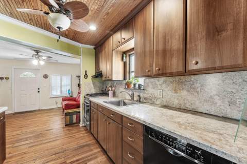 806 N M Street, Lake Worth Beach FL - photo 10 of 35