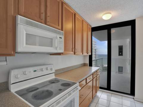 1000 S Ocean Boulevard #9J, Pompano Beach FL - photo 12 of 51
