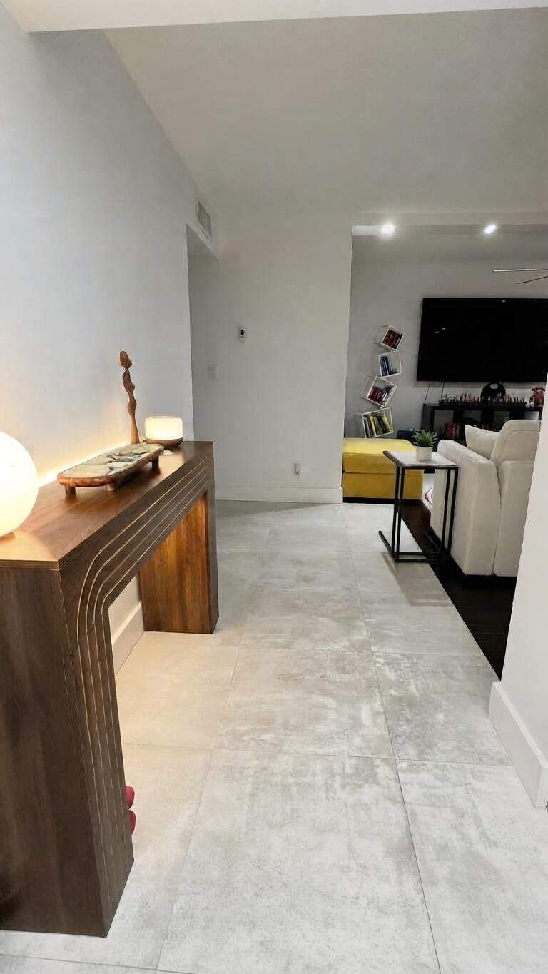 2 bedroom Condominium at 5900 Camino Del Sol #302, Camino Real Village Condo, Boca Raton — photo 4