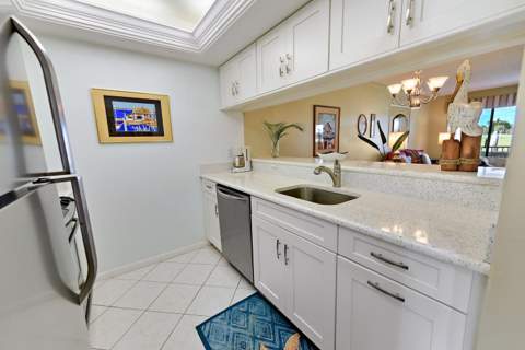 5811 NE Gulfstream Way #4002, Hutchinson Island FL - photo 8 of 38