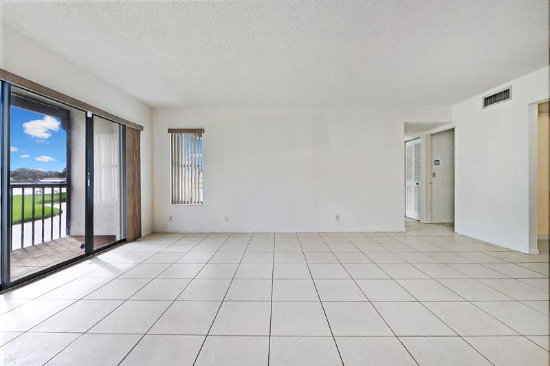 2 bedroom Condominium at 1005 Green Pine Boulevard #C2, Palm Club Village, West Palm Beach — photo 5