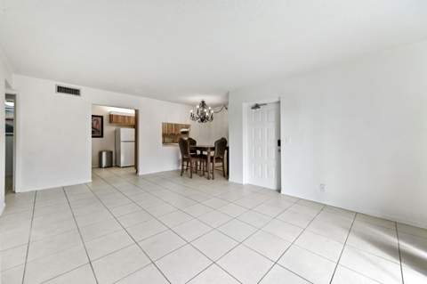 1005 Green Pine Boulevard #C2, West Palm Beach FL - photo 7 of 26