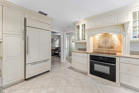 491 Neptune Road, Juno Beach FL - photo 9 of 30