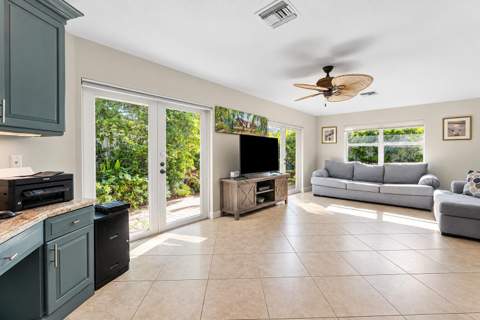 491 Neptune Road, Juno Beach FL - photo 8 of 30