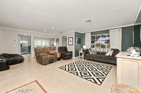 180 NE Surfside Avenue, Port St. Lucie FL - photo 7 of 22