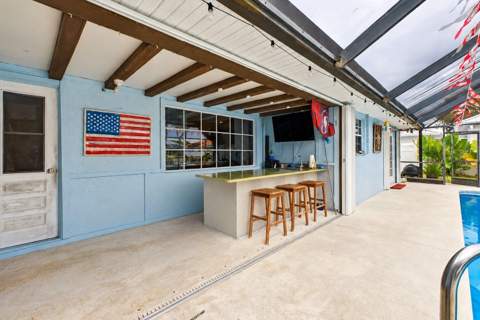 180 NE Surfside Avenue, Port St. Lucie FL - photo 12 of 22