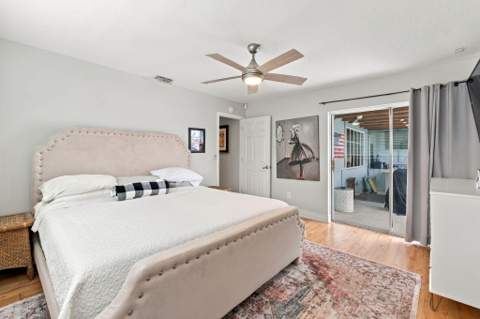 180 NE Surfside Avenue, Port St. Lucie FL - photo 15 of 22