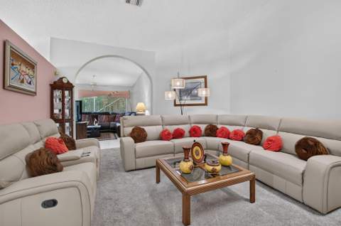 9678 Harbour Lake Circle, Boynton Beach FL - photo 12 of 86