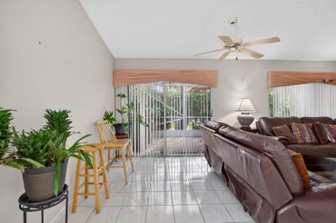9678 Harbour Lake Circle, Boynton Beach FL - photo 19 of 86